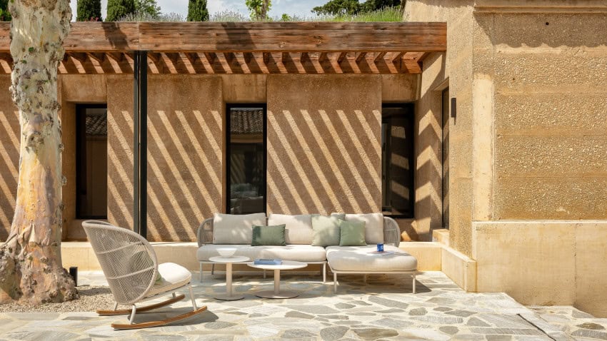 7 Arredi da Esterno per il Tuo Equilibrio Mentale Arredi da esterno